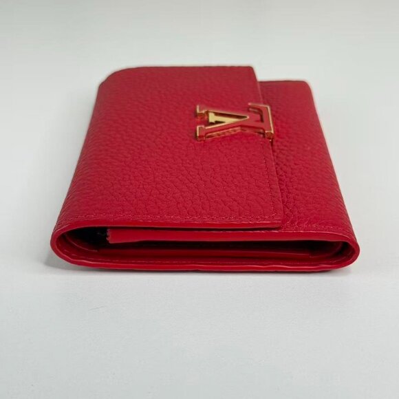 Louis Vuitton Red LV Logo Wallet Full Set with Authentic Orange Box & Cloth - Picture 5 of 9